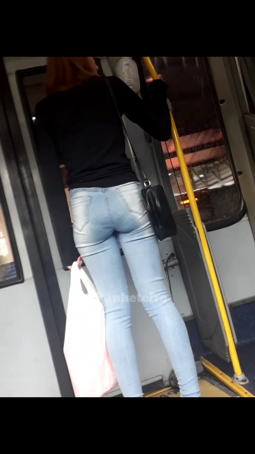 Candid Hourglass Była dziewczyna w obcisłych dżinsach Magrinha Gostosa 2