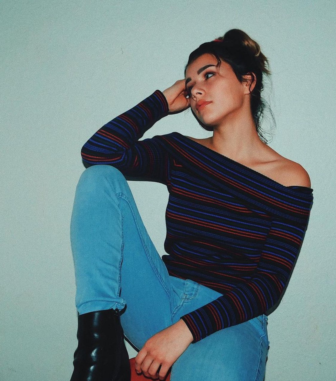Modella tedesca bassa_ LeakedPicsBlueJeans 1