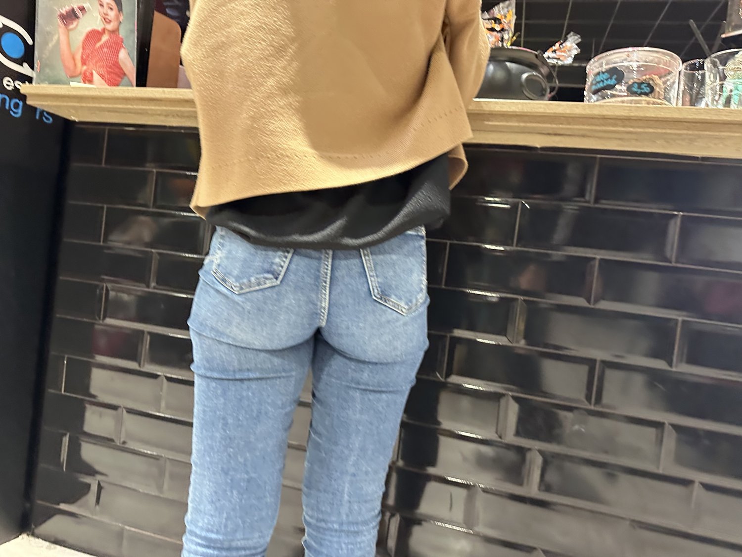 Skinny Babe With Juicy Round Ass Teases In Naughty Fun 3
