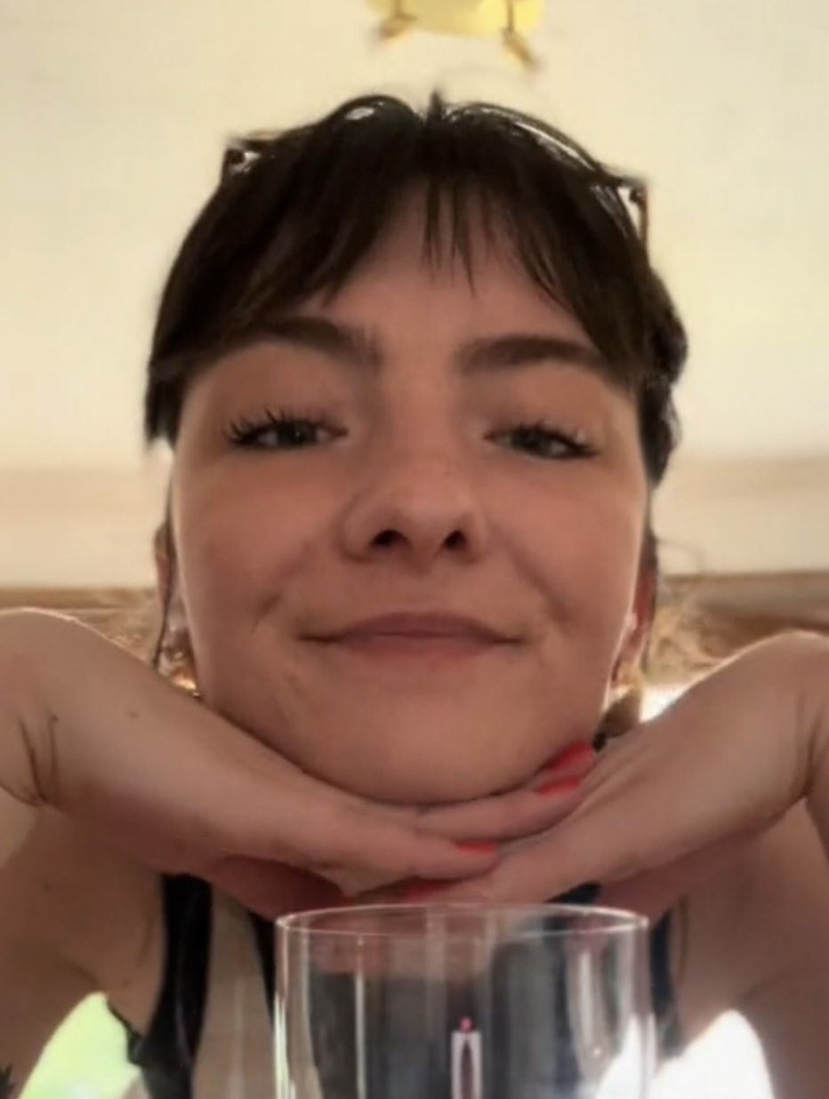 Buxom Homewrecker sumisa Reino Unido floozy anhela bdsm 3