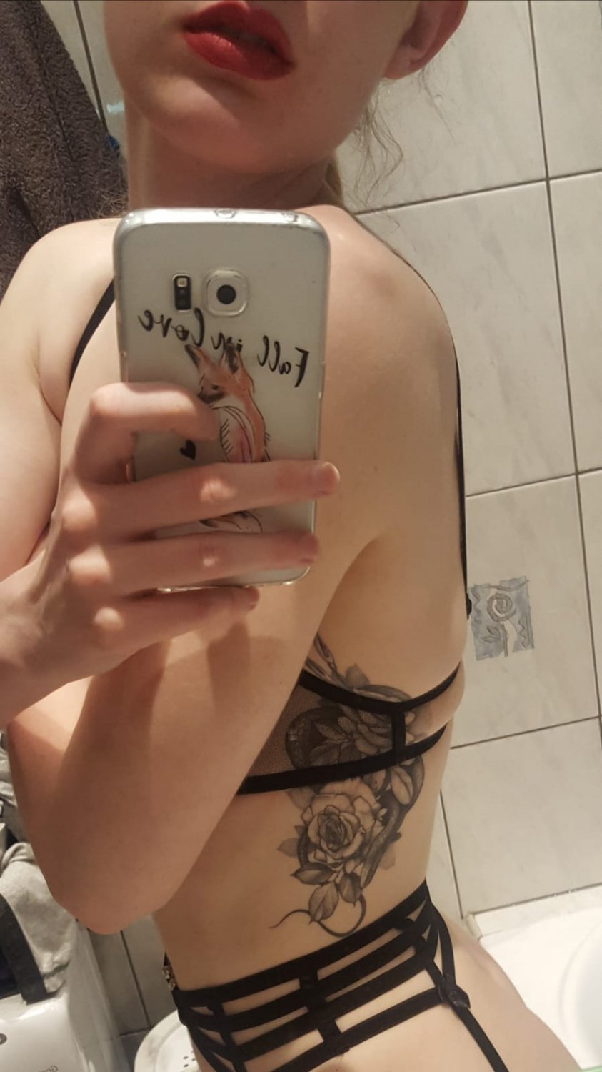 Beata Polonyalı BDSM karısı çapa 51