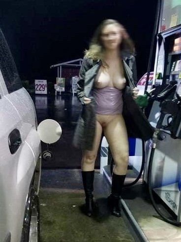 Slutty BDSM MILF Nicole 11